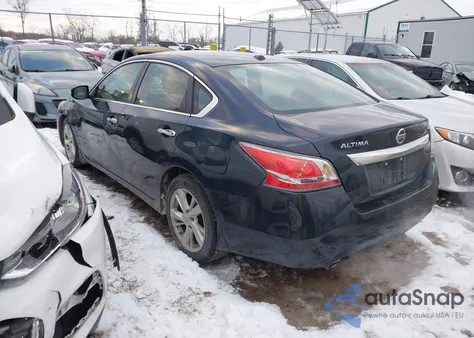 2015 Nissan Altima 2.5 Sv z USA, uszkodzony, nr VIN 1N4AL3AP0FC498450